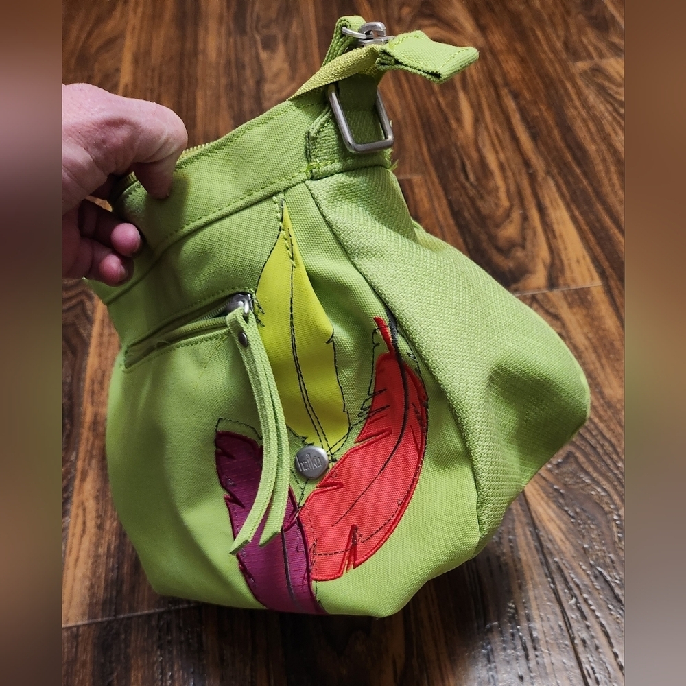 NWOT Haiku Crossbody Red Green Feathers Purse Bag - Picture 11 of 15
